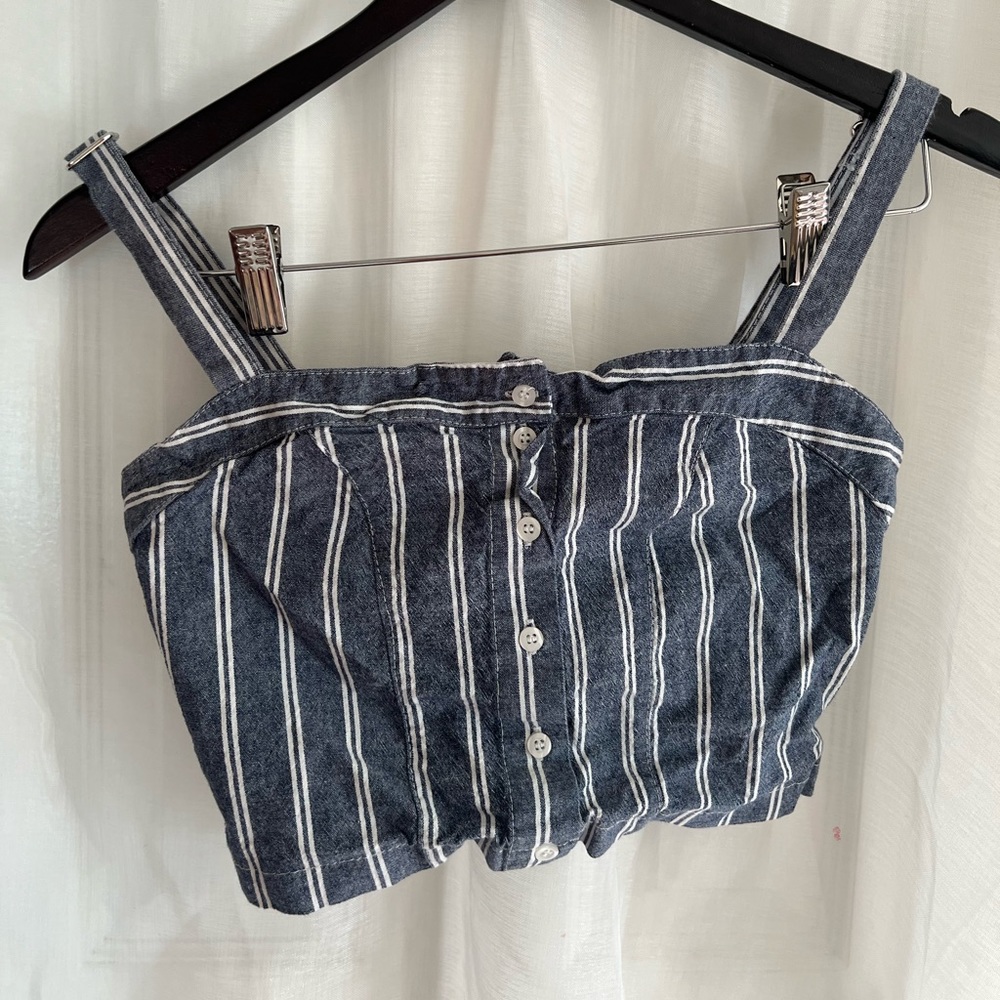 brandy blue and white striped ,, with adjustable straps! will iron before ship